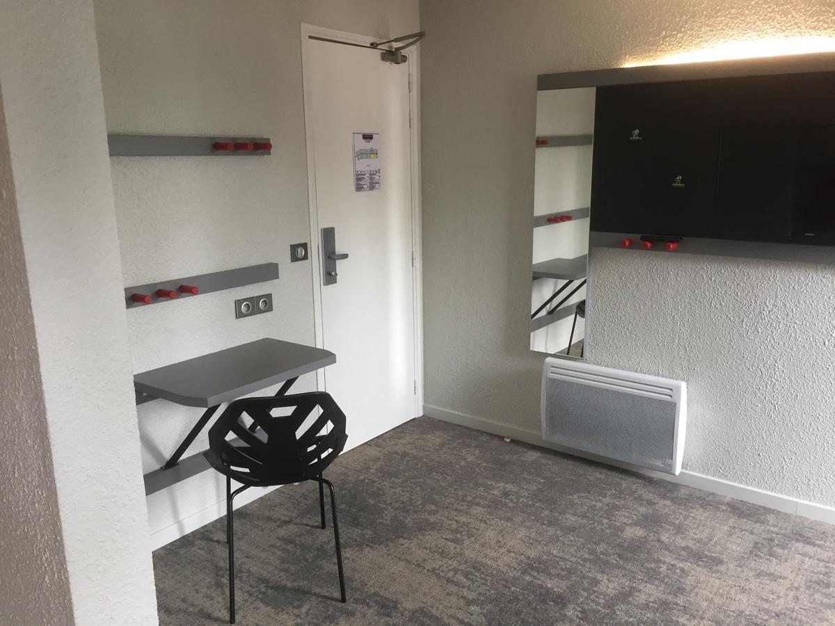 Enzo Hotels Trappes By Kyriad Direct Exterior foto