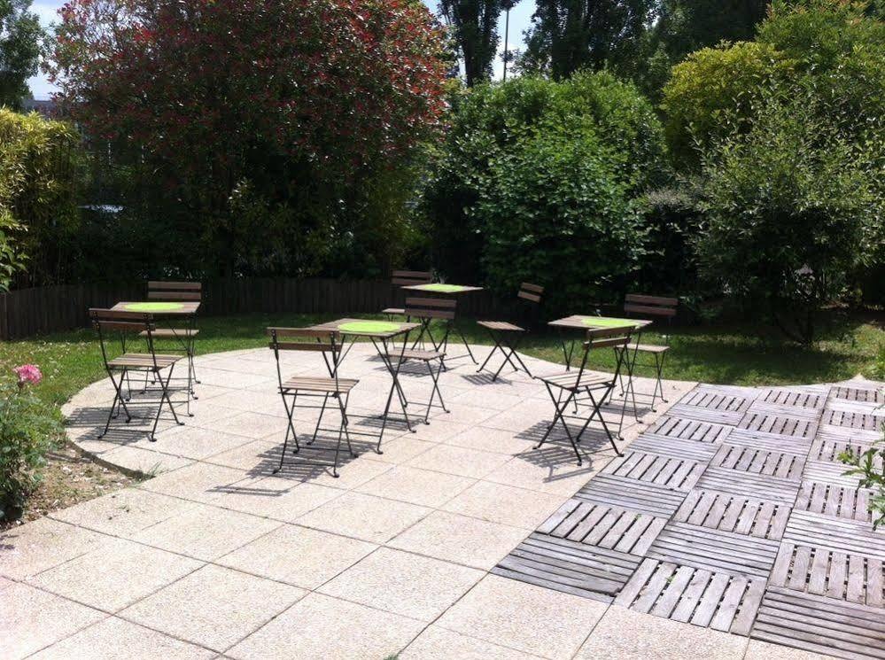 Enzo Hotels Trappes By Kyriad Direct Exterior foto